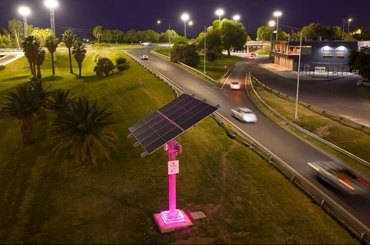 Argentina-primera-carretera-iluminada-con-energia-solar1