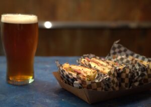 VIVÍ EL DÍA DEL CELÍACO EN ALMIRANTE DÖNN, EL PRIMER BAR DE FÁBRICA DE AMÉRICA LATINA